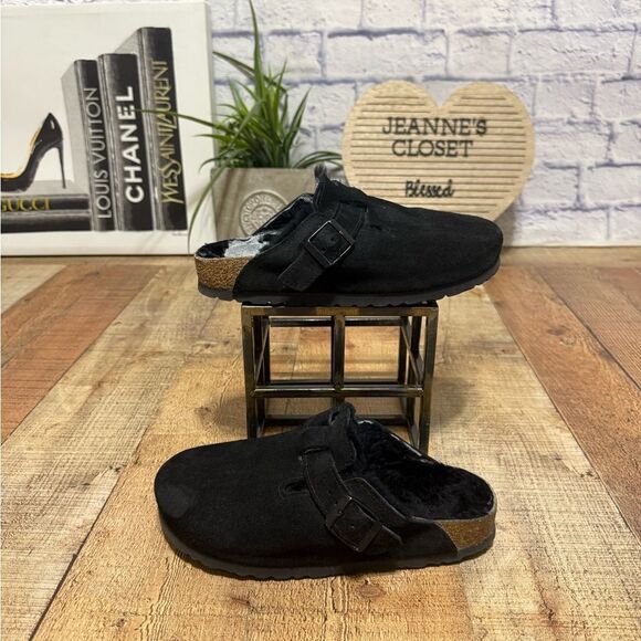 Boston Shearling
Suede Leather - Black
Size 37 narrow - Picture 11 of 11